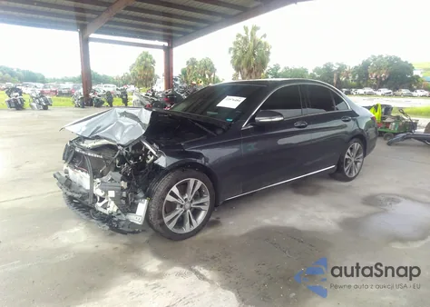 2015 Mercedes-Benz C 300 from USA, damaged, VIN 55SWF4JB3FU093668